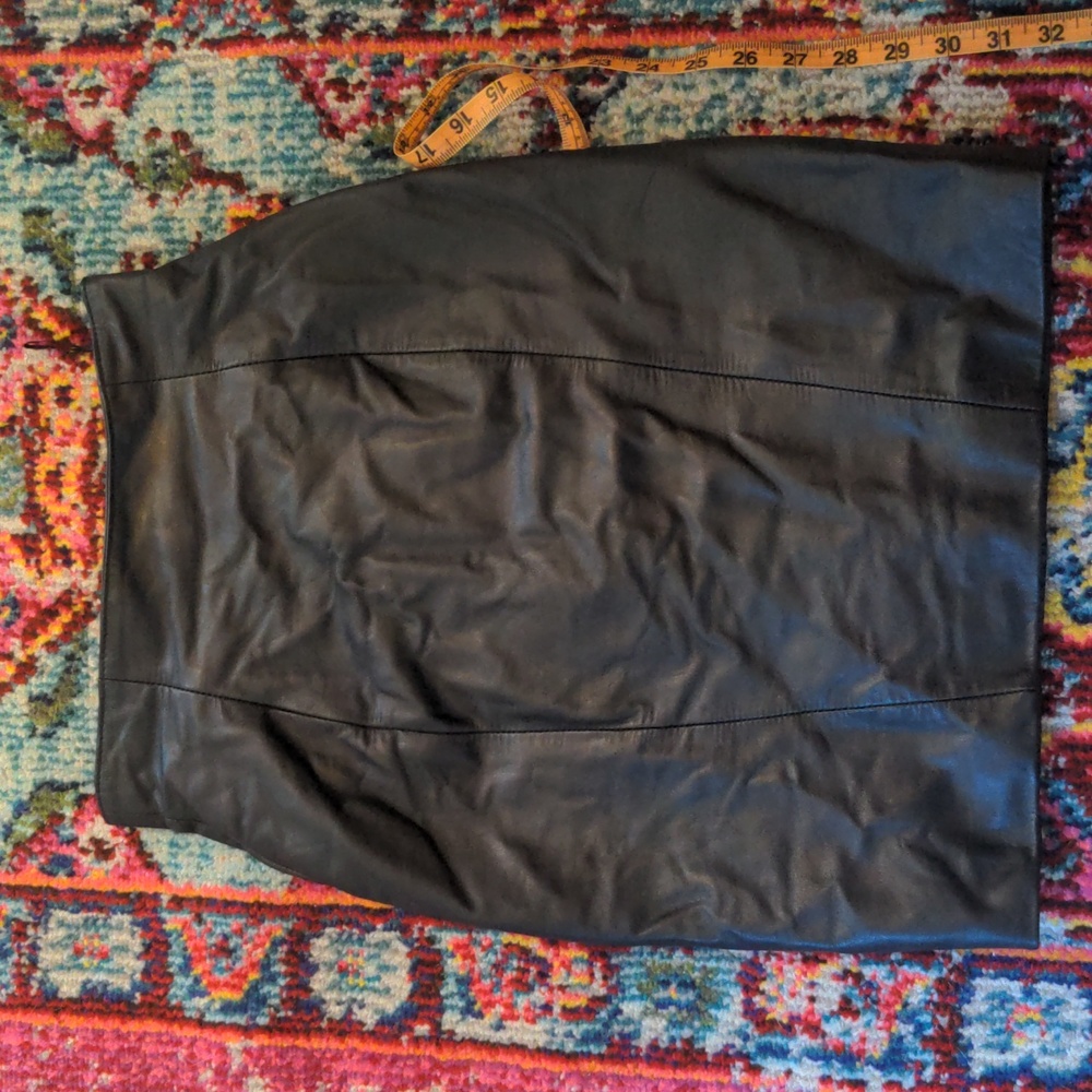 Vintage Byrnes & Baker 100% leather skirt